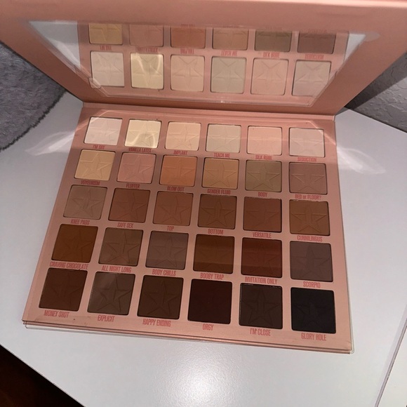 SOLD* NIB Orgy Pallet - Picture 3 of 7